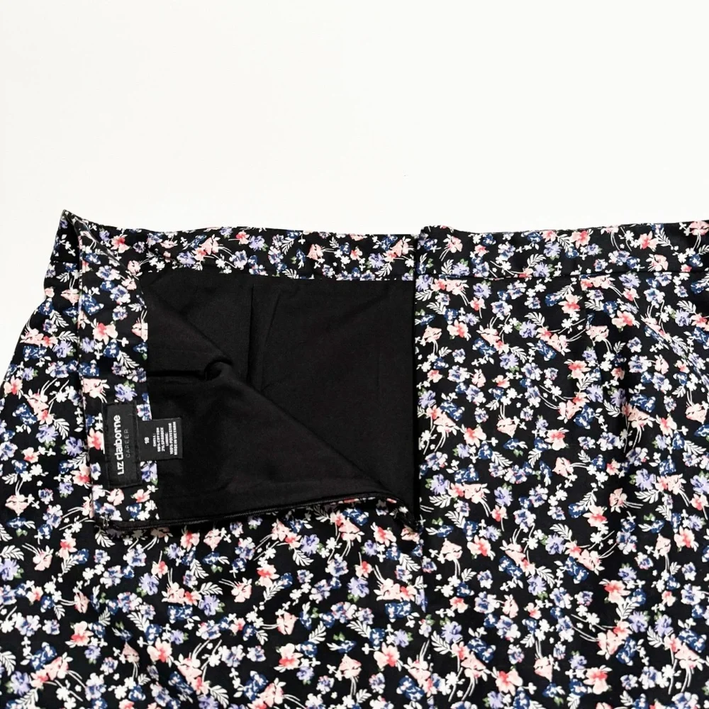 Liz Claiborne Career Floral Pencil Skirt - Picture 5 of 8